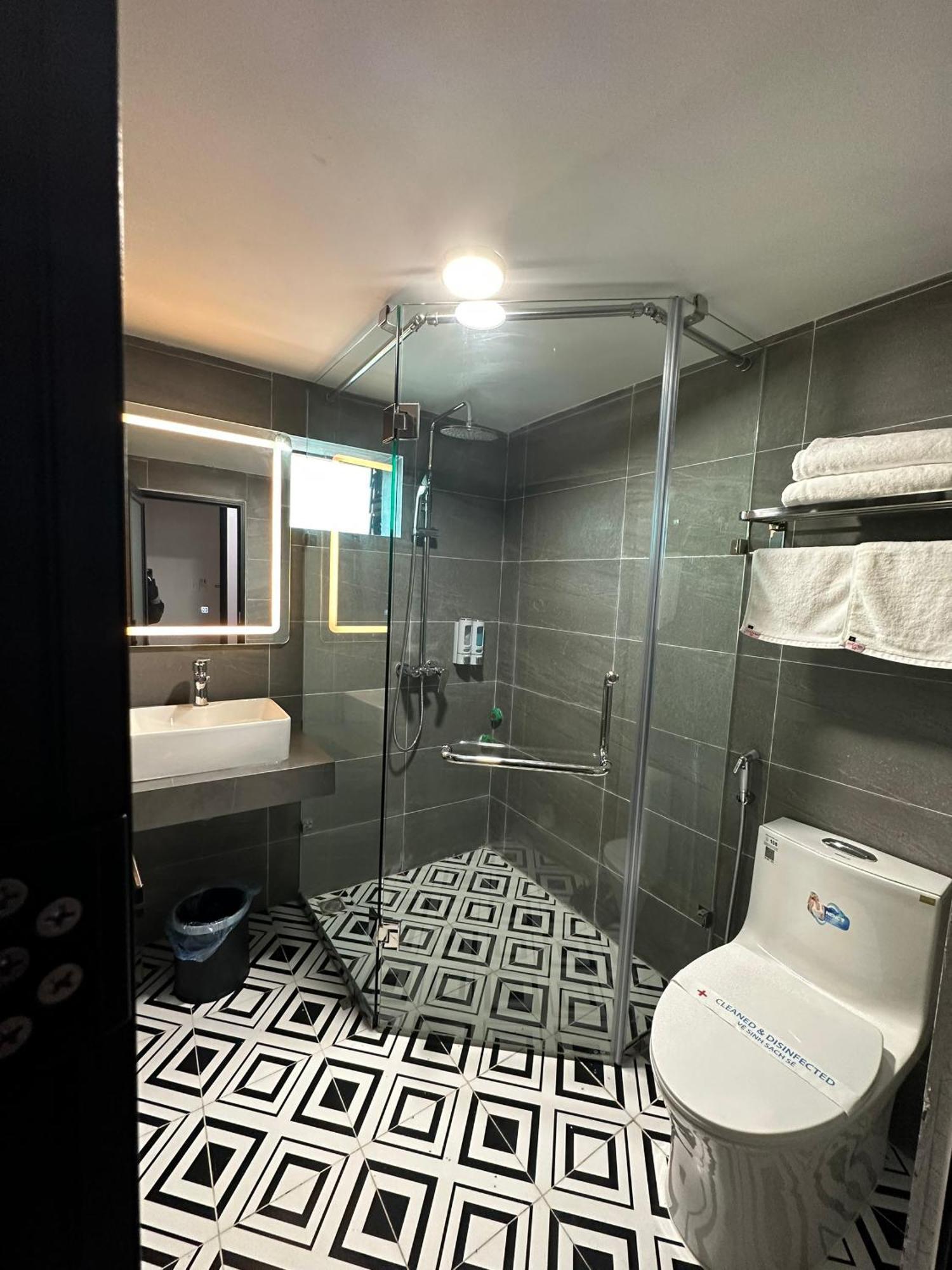 Nhat Tan Hotel Hà Nội Ngoại thất bức ảnh